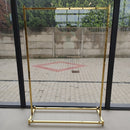 Metalinis auksinis stovas