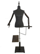 Pusė kūno-manekenas-liemuo su kelnėmis-baru ir polka-batams